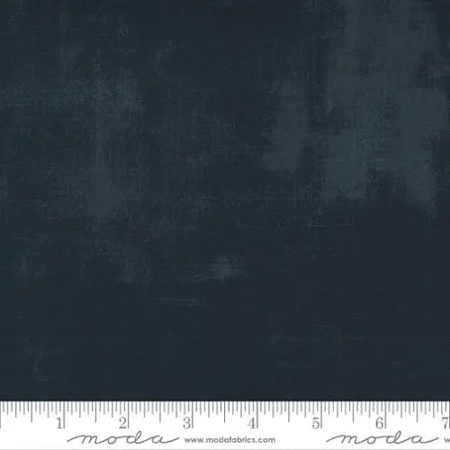 562 Black Dull Moda Grunge - Fat Quarter